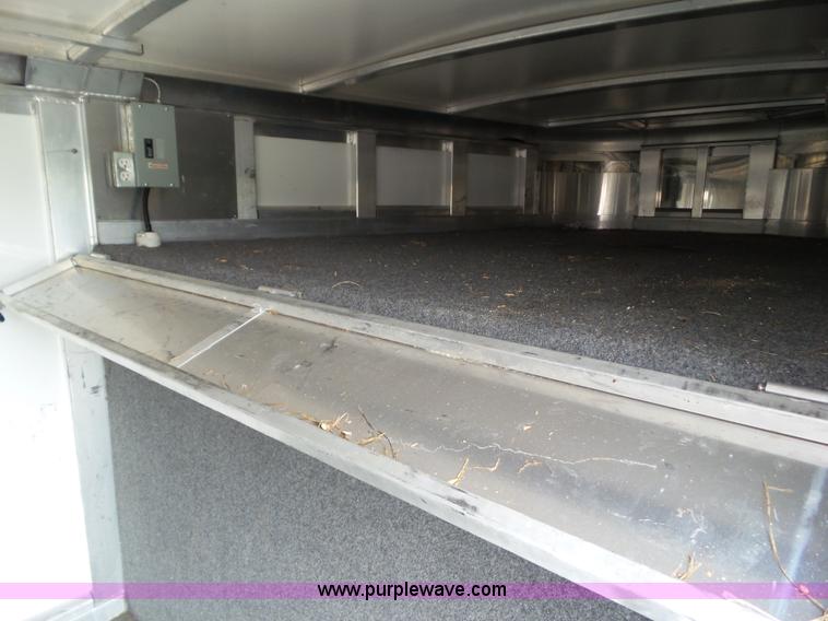 image for item L5520 2015 Cimarron Showstar livestock trailer