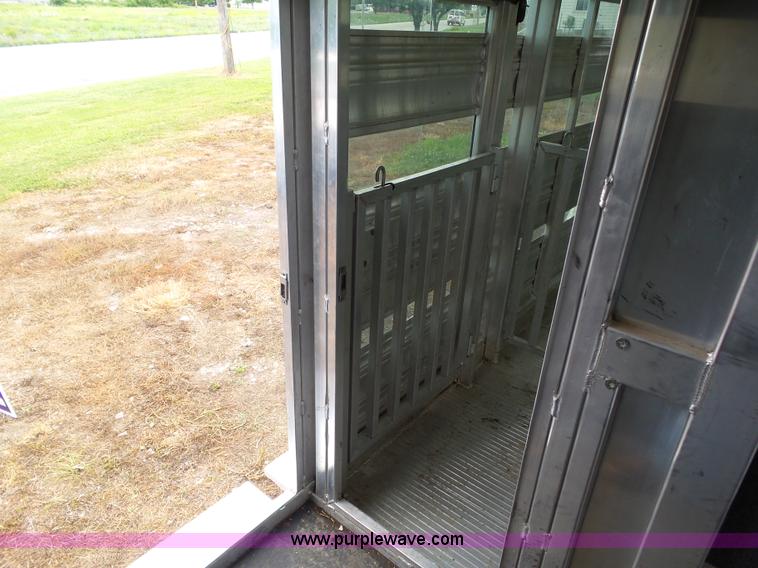 image for item L5520 2015 Cimarron Showstar livestock trailer