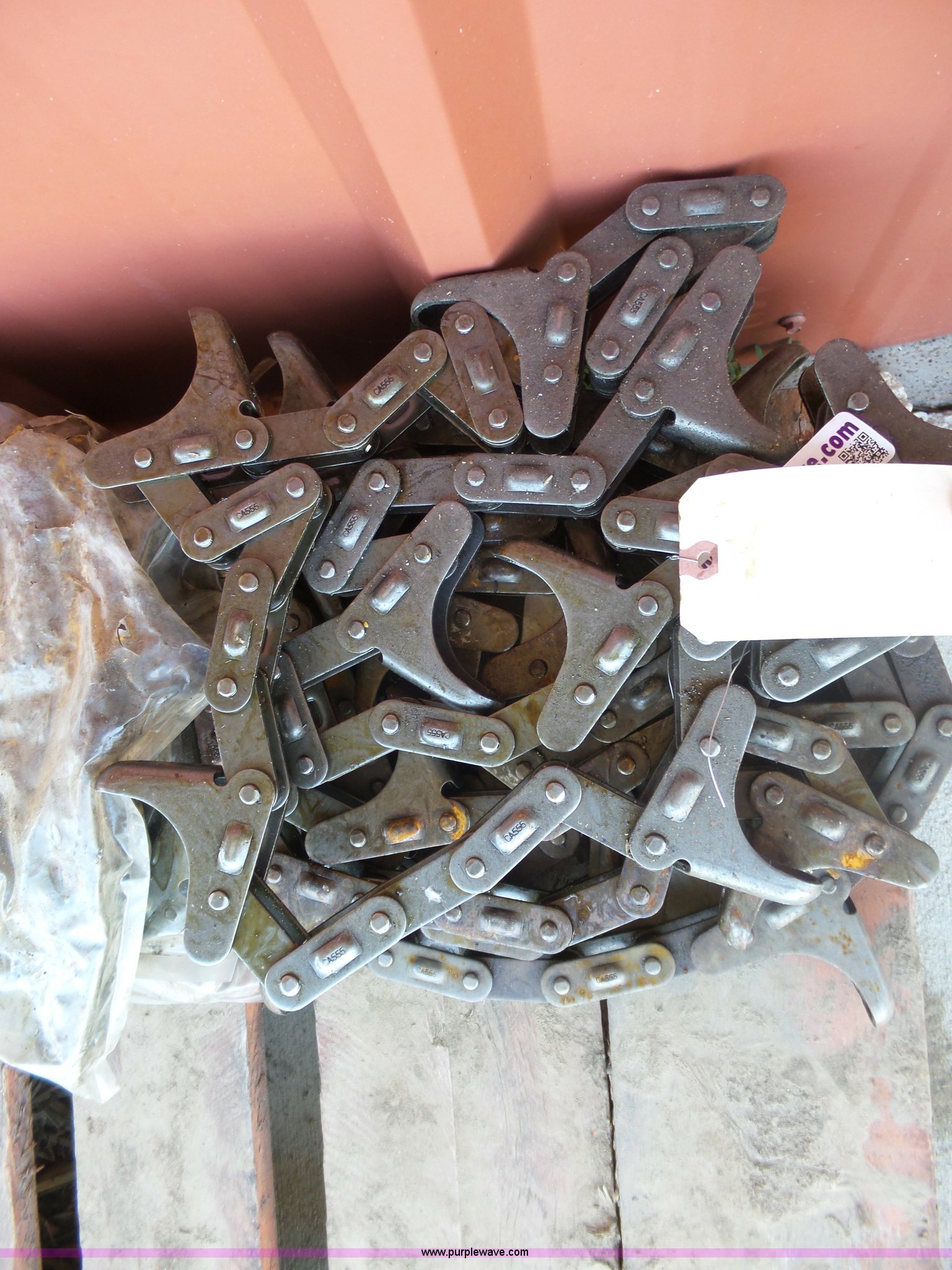 (12) corn head gathering chains in Copeland, KS | Item BY9564 sold ...