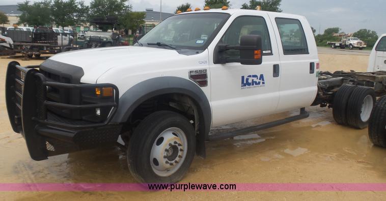 image for item AQ9633 2009 Ford F550 Crew Cab truck cab and chassis