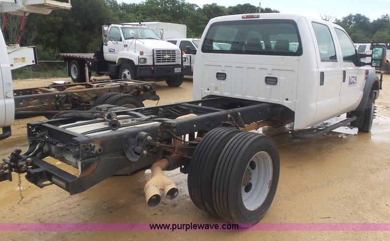 image for item AQ9633 2009 Ford F550 Crew Cab truck cab and chassis