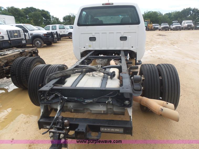 image for item AQ9633 2009 Ford F550 Crew Cab truck cab and chassis