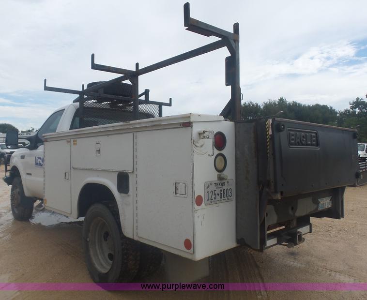 image for item AQ9634 2002 Ford F550 utility truck