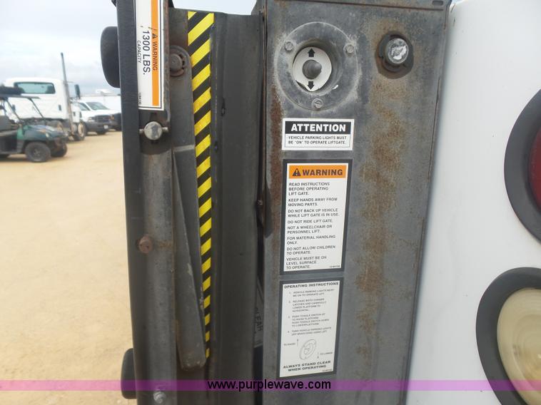 image for item AQ9634 2002 Ford F550 utility truck