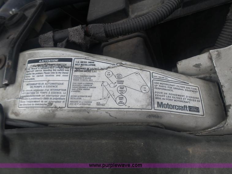 image for item AQ9634 2002 Ford F550 utility truck