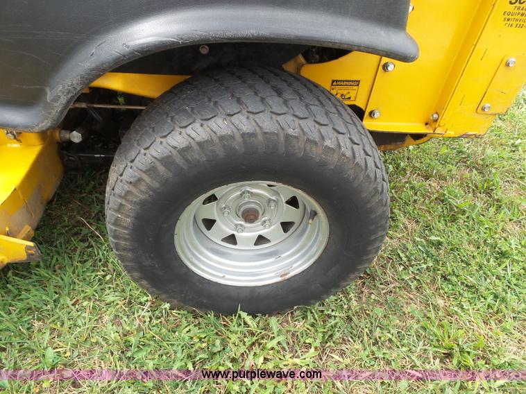 image for item BG9260 Hustler Super Z lawn mower