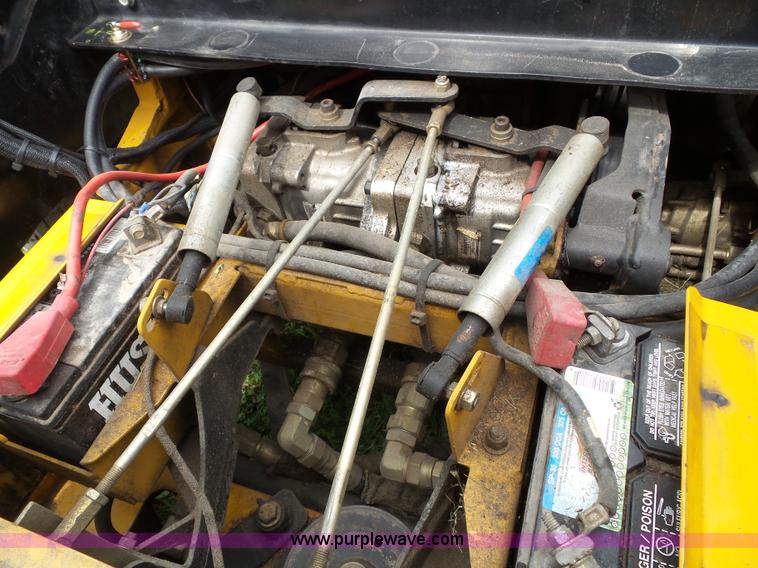 image for item BG9260 Hustler Super Z lawn mower