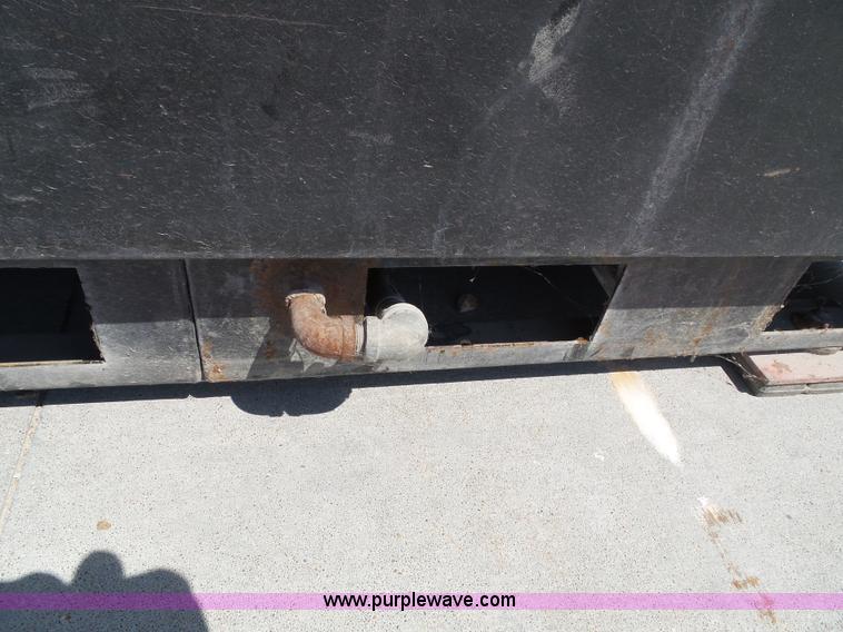 image for item BG9289 2004 Mi-T-M HG-2004-3208 pressure washer