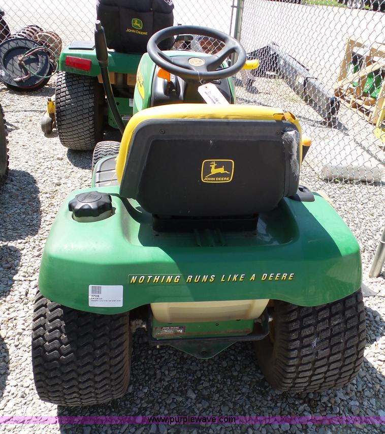 image for item BG9290 John Deere LT133 lawn mower