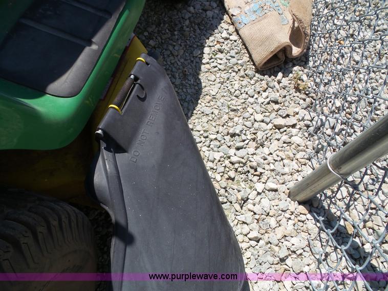 image for item BG9290 John Deere LT133 lawn mower