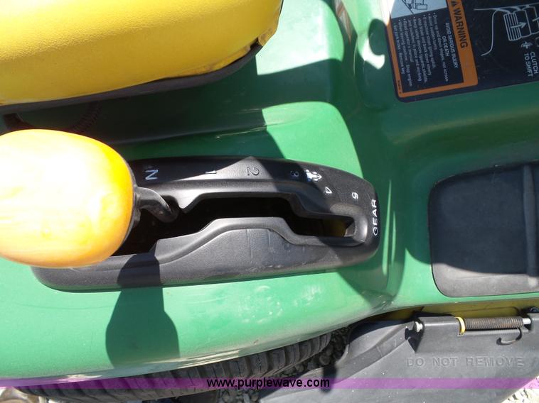 image for item BG9290 John Deere LT133 lawn mower