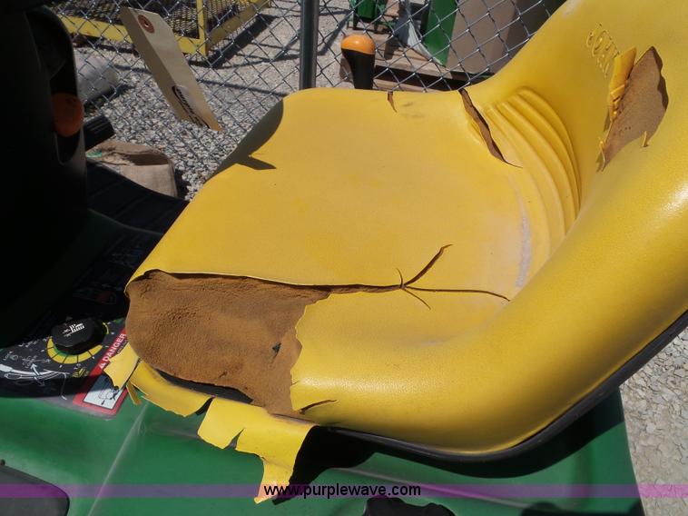 image for item BG9290 John Deere LT133 lawn mower