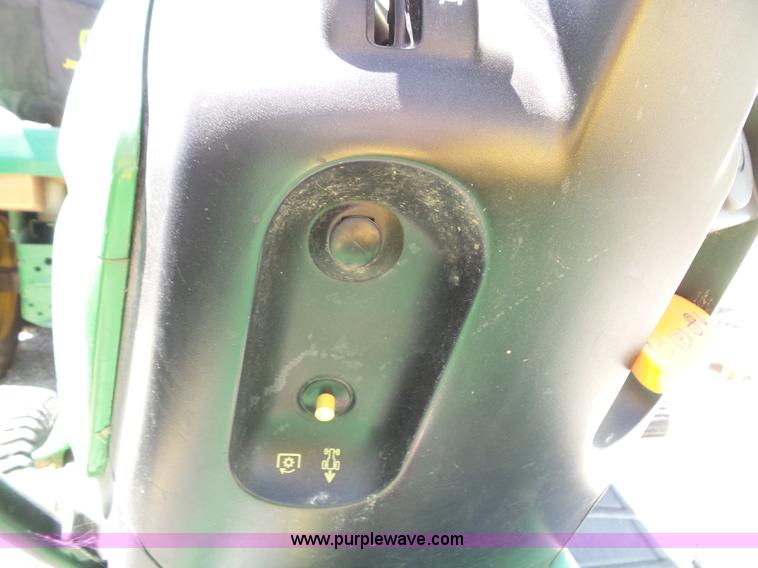 image for item BG9290 John Deere LT133 lawn mower