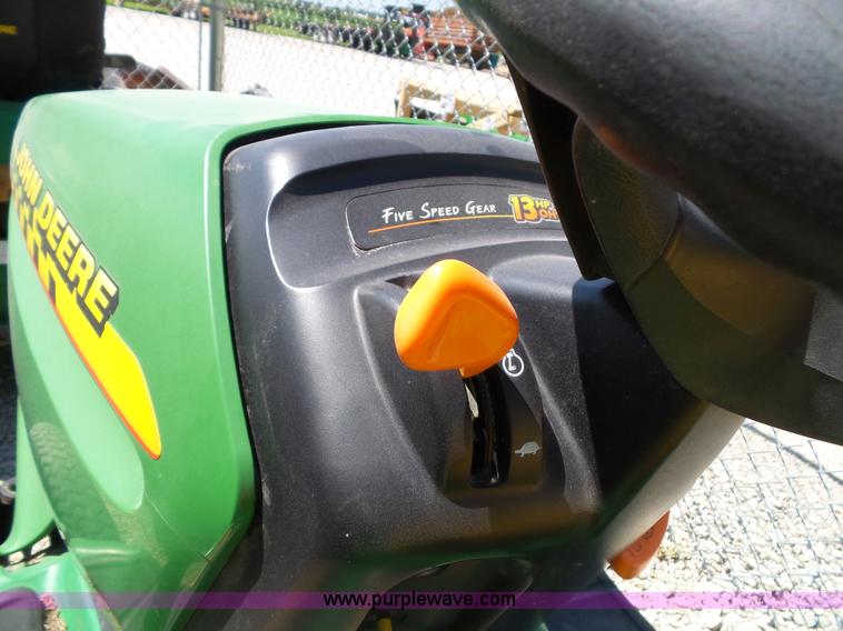 image for item BG9290 John Deere LT133 lawn mower