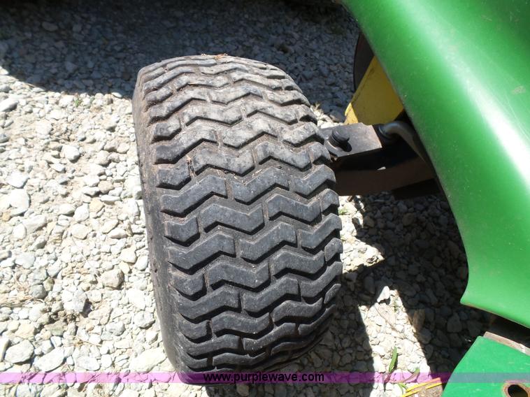 image for item BG9290 John Deere LT133 lawn mower