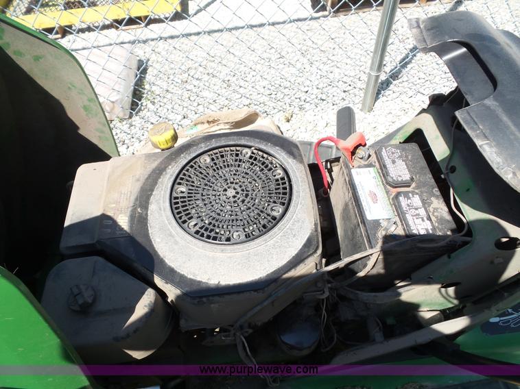 image for item BG9290 John Deere LT133 lawn mower