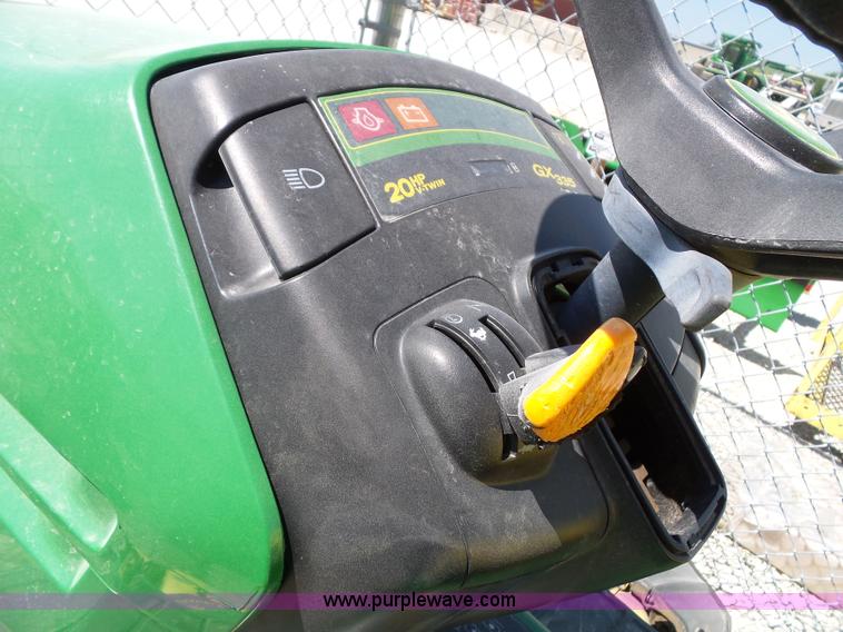 image for item BG9291 2002 John Deere GX335 lawn mower