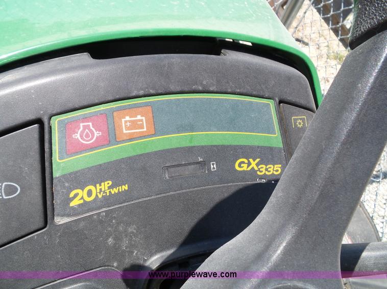 image for item BG9291 2002 John Deere GX335 lawn mower