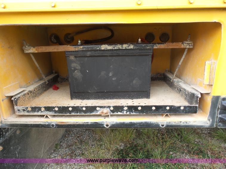 image for item BK9641 1996 Blue Bird TC2000 school bus