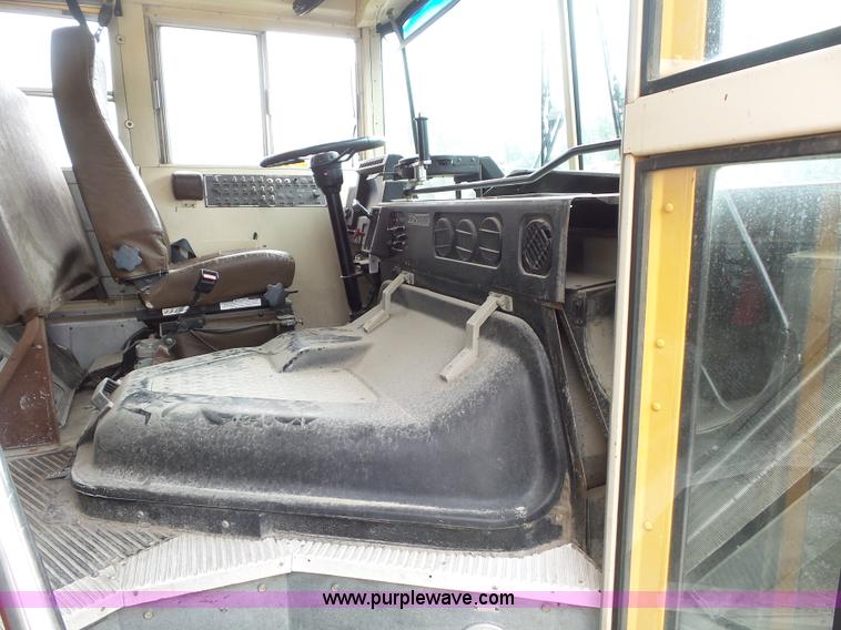 image for item BK9641 1996 Blue Bird TC2000 school bus