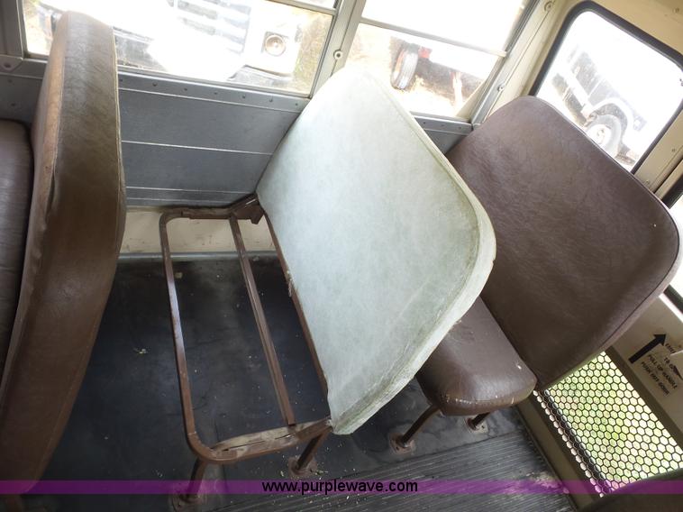 image for item BK9641 1996 Blue Bird TC2000 school bus