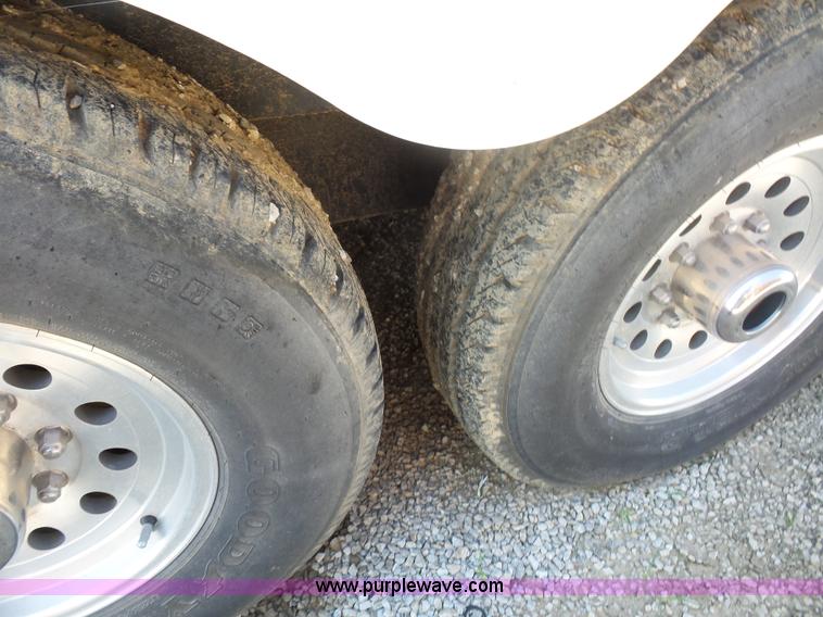 image for item BK9649 2001 Haul Mark GRG85X34WR4 enclosed cargo trailer