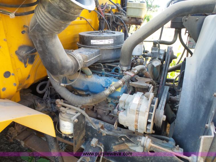 image for item BV9706 7.3L V8 diesel engine