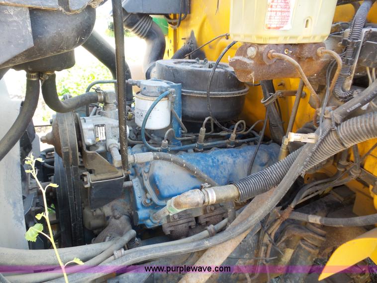 image for item BV9706 7.3L V8 diesel engine