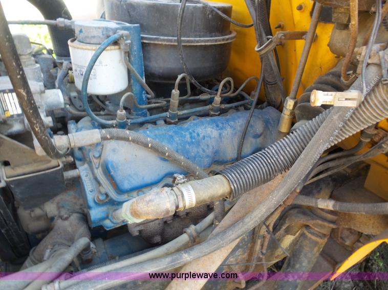 image for item BV9706 7.3L V8 diesel engine