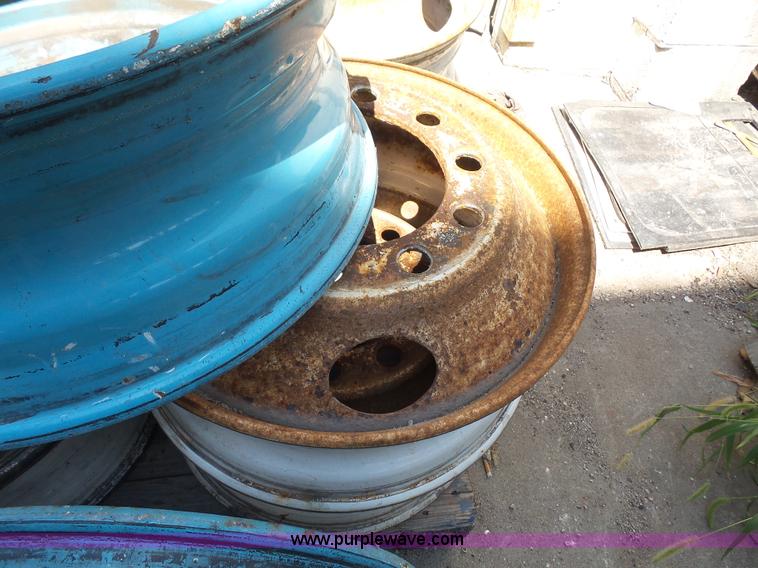 image for item BV9722 (13) wheels