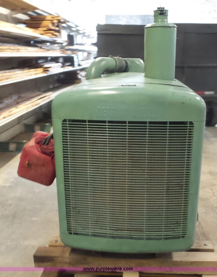 image for item BX9257 Detroit Diesel three cylinder diesel engine