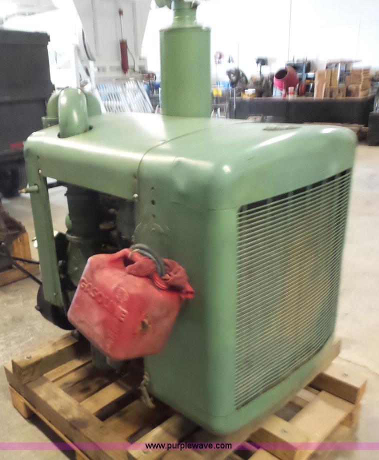 image for item BX9257 Detroit Diesel three cylinder diesel engine