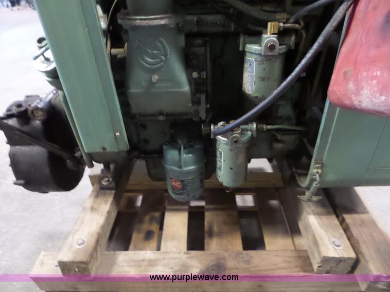 image for item BX9257 Detroit Diesel three cylinder diesel engine