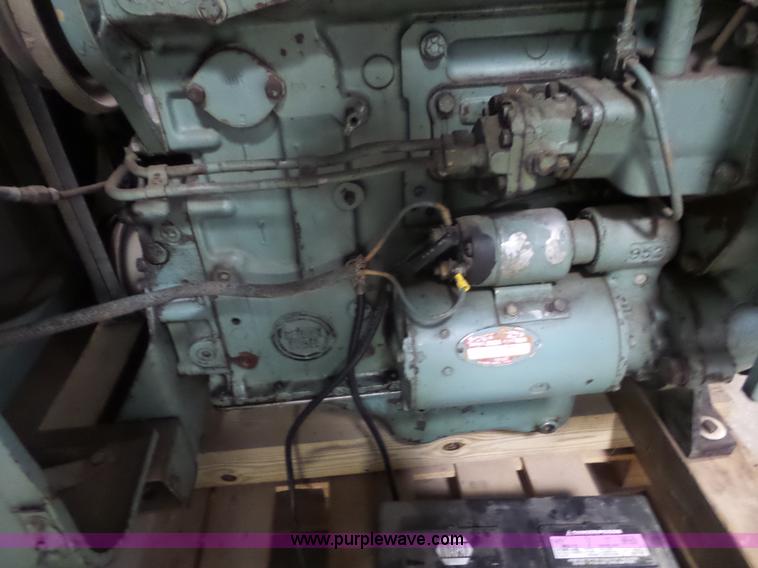 image for item BX9257 Detroit Diesel three cylinder diesel engine