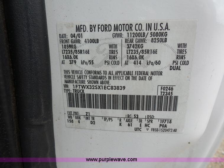 image for item BX9260 2001 Ford F350 Super Duty SuperCab pickup truck