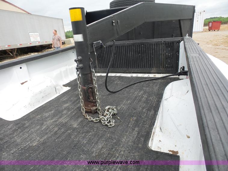 image for item BX9260 2001 Ford F350 Super Duty SuperCab pickup truck