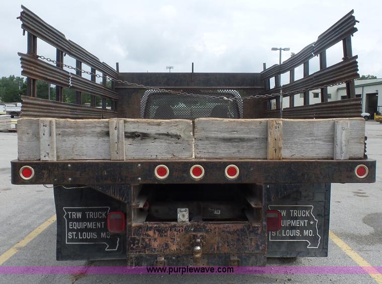 image for item BX9274 1996 Ford F450 Super Duty flatbed truck