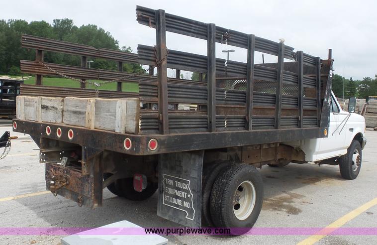 image for item BX9274 1996 Ford F450 Super Duty flatbed truck