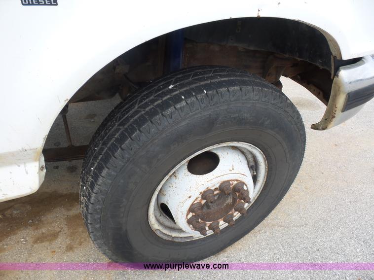 image for item BX9274 1996 Ford F450 Super Duty flatbed truck