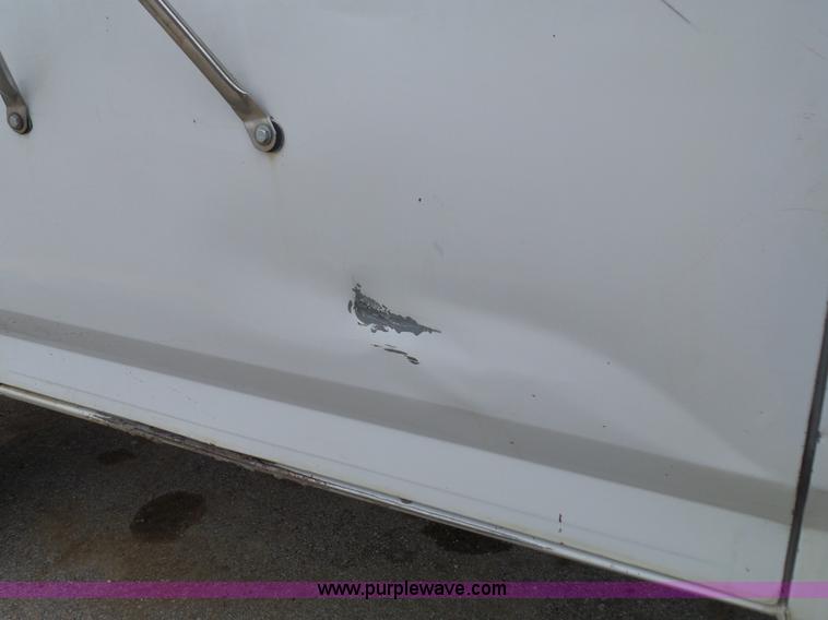 image for item BX9274 1996 Ford F450 Super Duty flatbed truck