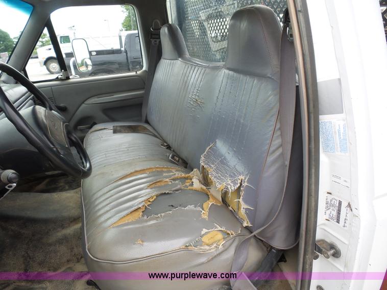 image for item BX9274 1996 Ford F450 Super Duty flatbed truck