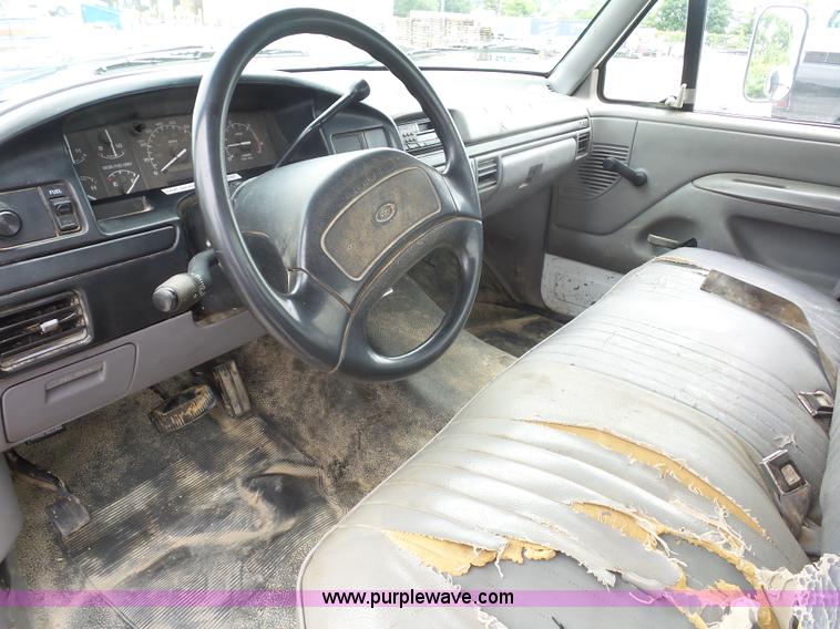 image for item BX9274 1996 Ford F450 Super Duty flatbed truck