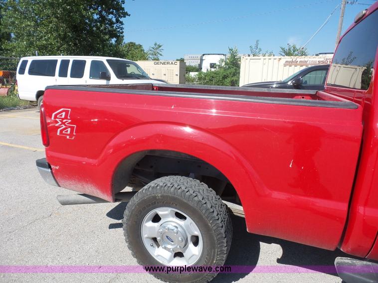 image for item BX9286 2011 Ford F250 Super Duty SuperCab pickup truck
