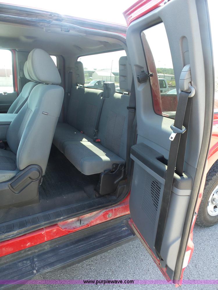 image for item BX9286 2011 Ford F250 Super Duty SuperCab pickup truck