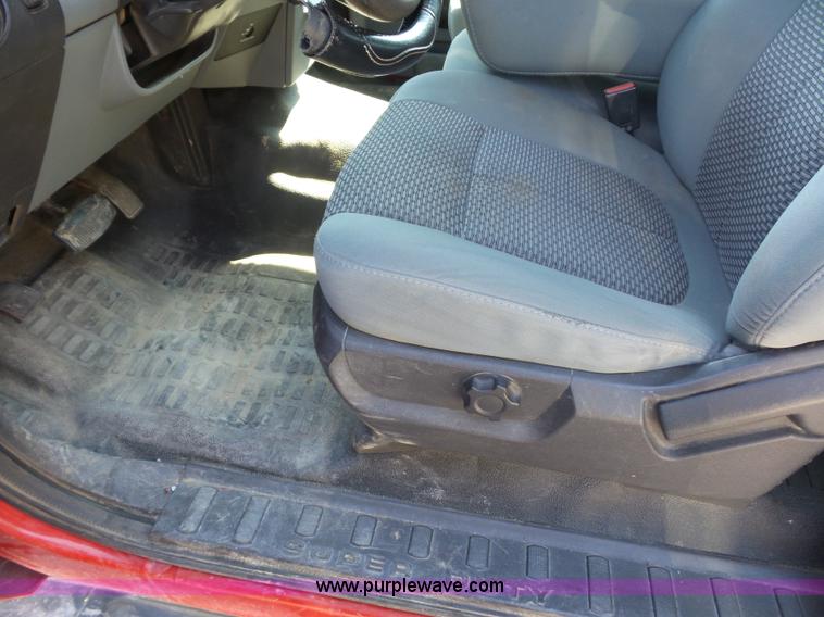 image for item BX9286 2011 Ford F250 Super Duty SuperCab pickup truck