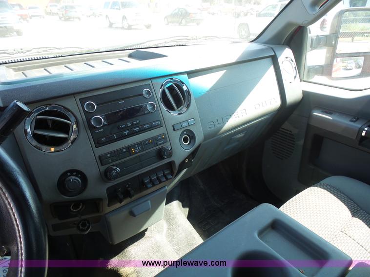 image for item BX9286 2011 Ford F250 Super Duty SuperCab pickup truck