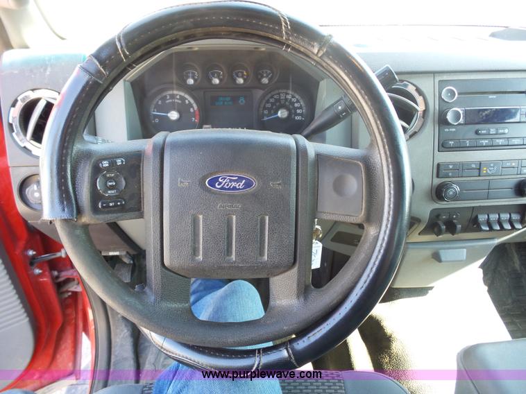 image for item BX9286 2011 Ford F250 Super Duty SuperCab pickup truck