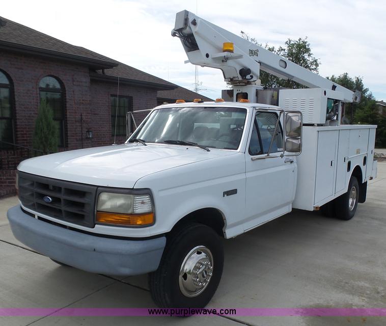 image for item BY9557 1995 Ford F450 Super Duty bucket truck