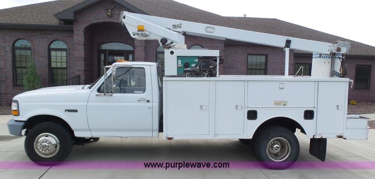 image for item BY9557 1995 Ford F450 Super Duty bucket truck
