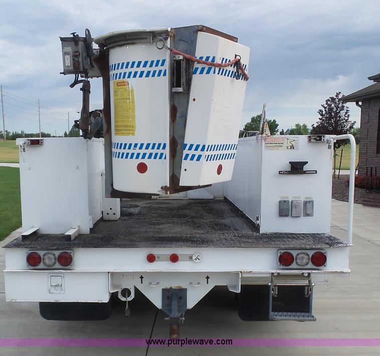 image for item BY9557 1995 Ford F450 Super Duty bucket truck